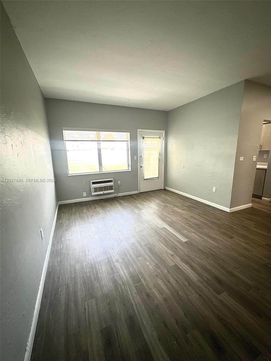 710 Meridian Ave - Photo 1