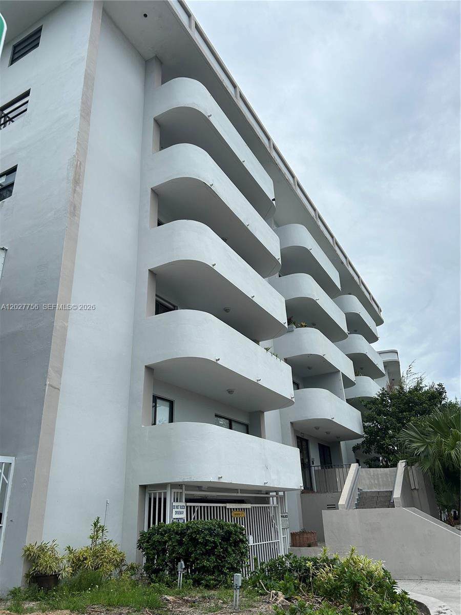 110 Shore Dr - Photo 1