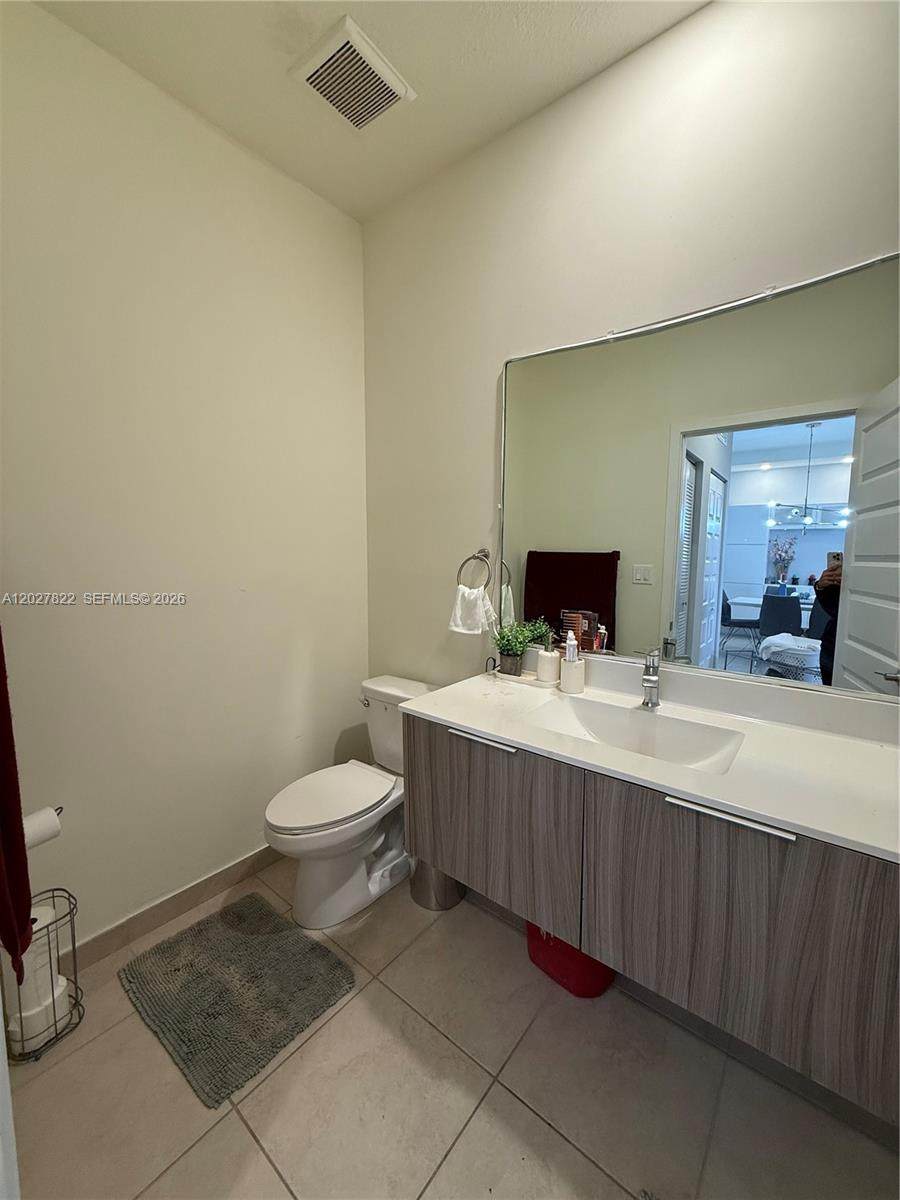 https://bt-photos.global.ssl.fastly.net/miami/orig_boomver_1_A12027822-2.jpg
