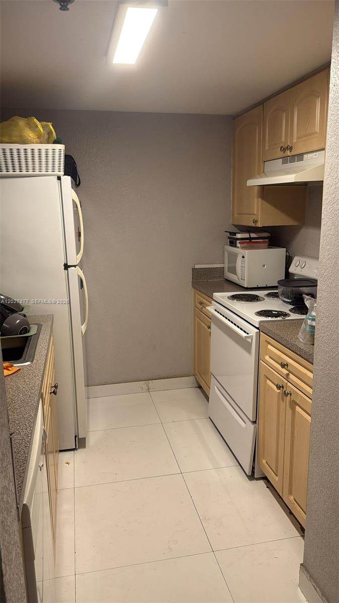 https://bt-photos.global.ssl.fastly.net/miami/orig_boomver_1_A12027877-2.jpg