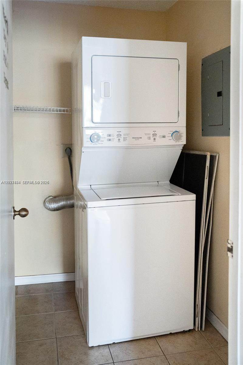 https://bt-photos.global.ssl.fastly.net/miami/1280_boomver_1_A12027884-2.jpg