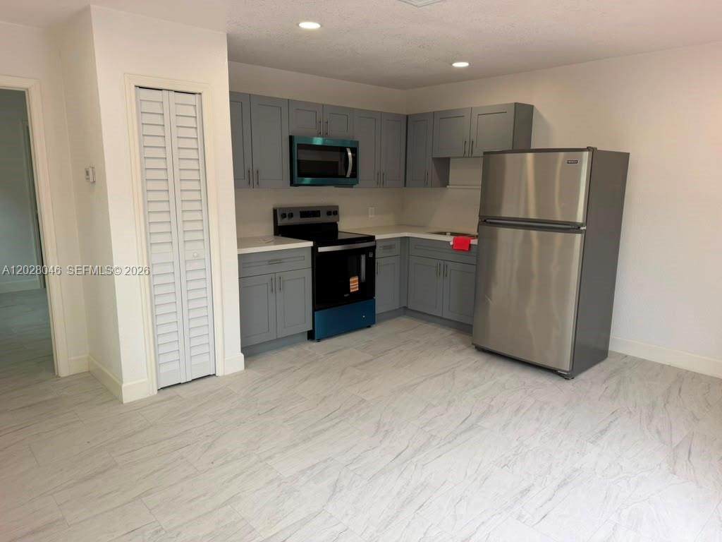 19321 196th St - Photo 1