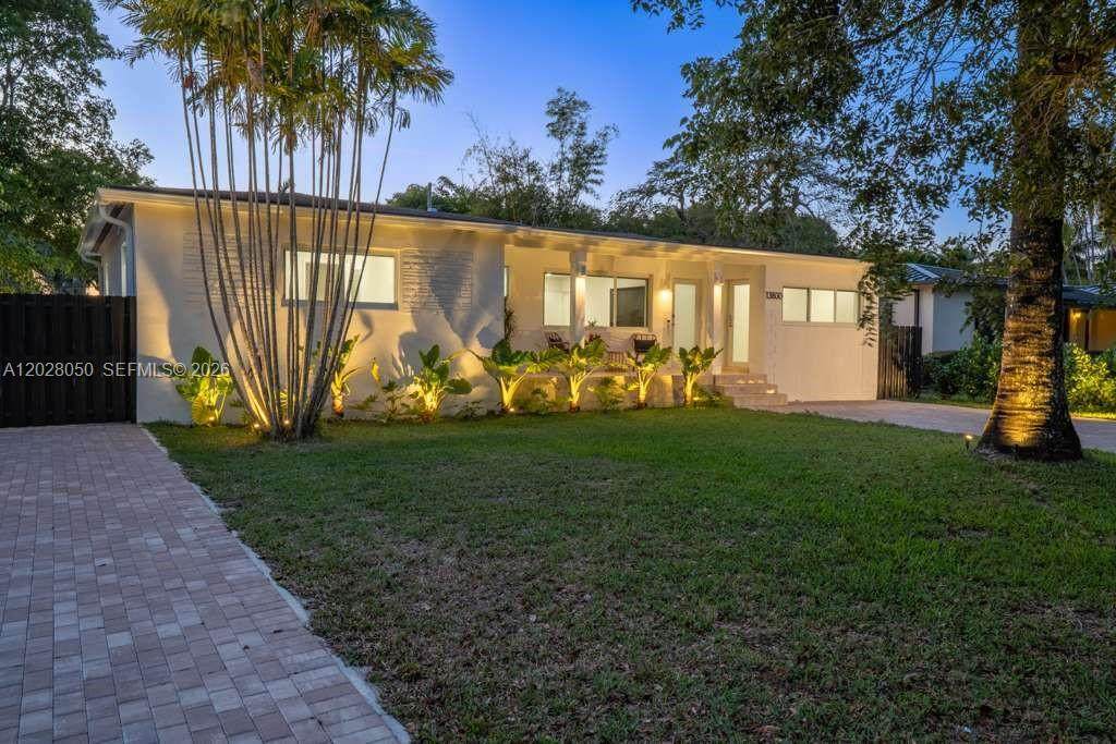 https://bt-photos.global.ssl.fastly.net/miami/orig_boomver_1_A12028050-2.jpg