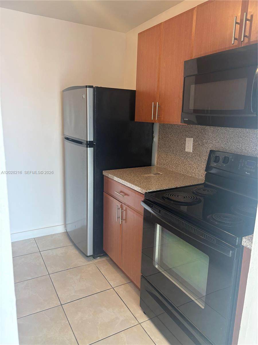 2000 135th St - Photo 1