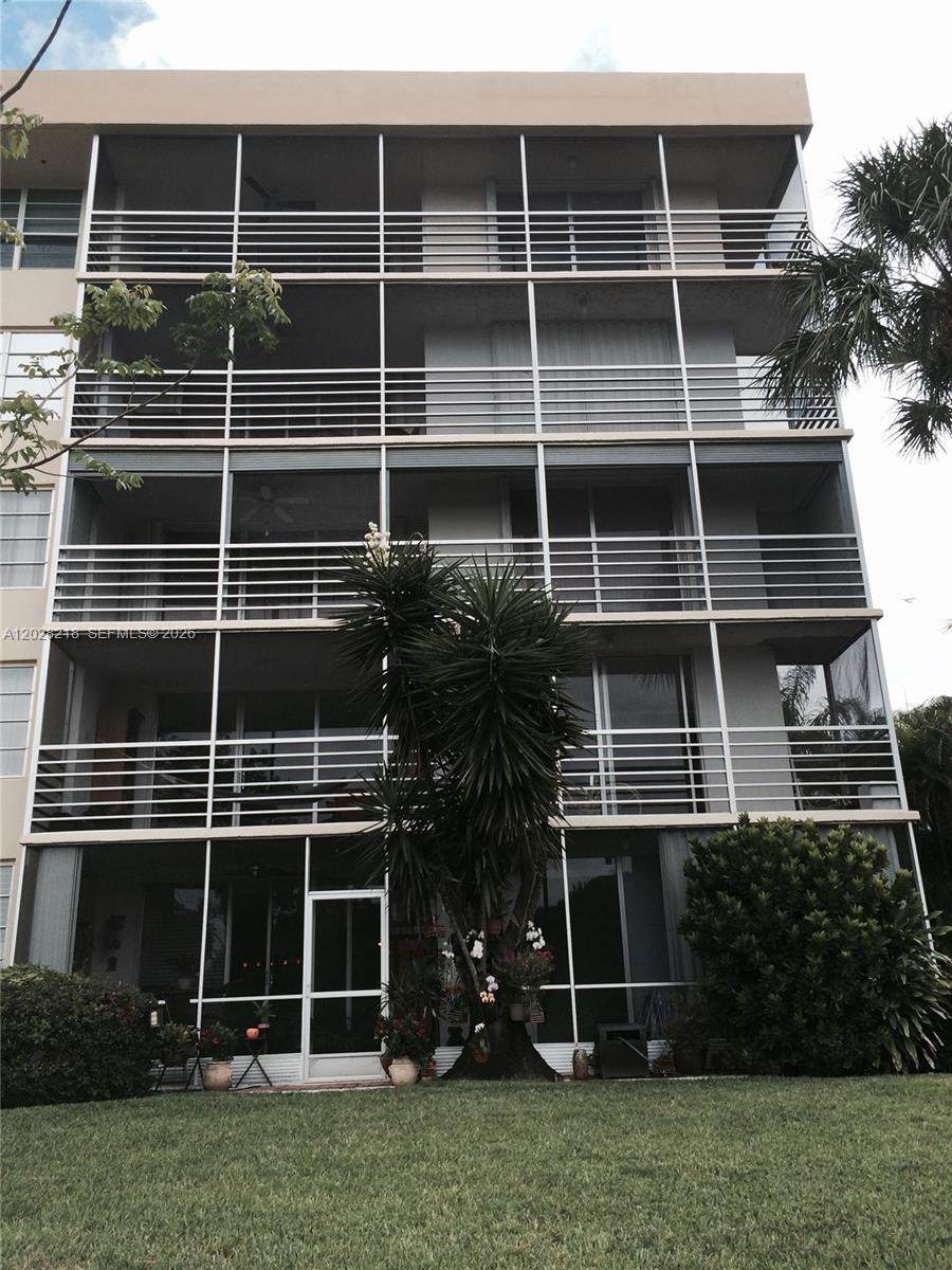 https://bt-photos.global.ssl.fastly.net/miami/1280_boomver_1_A12028218-2.jpg