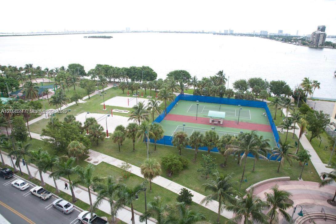 https://bt-photos.global.ssl.fastly.net/miami/1280_boomver_1_A12028247-2.jpg