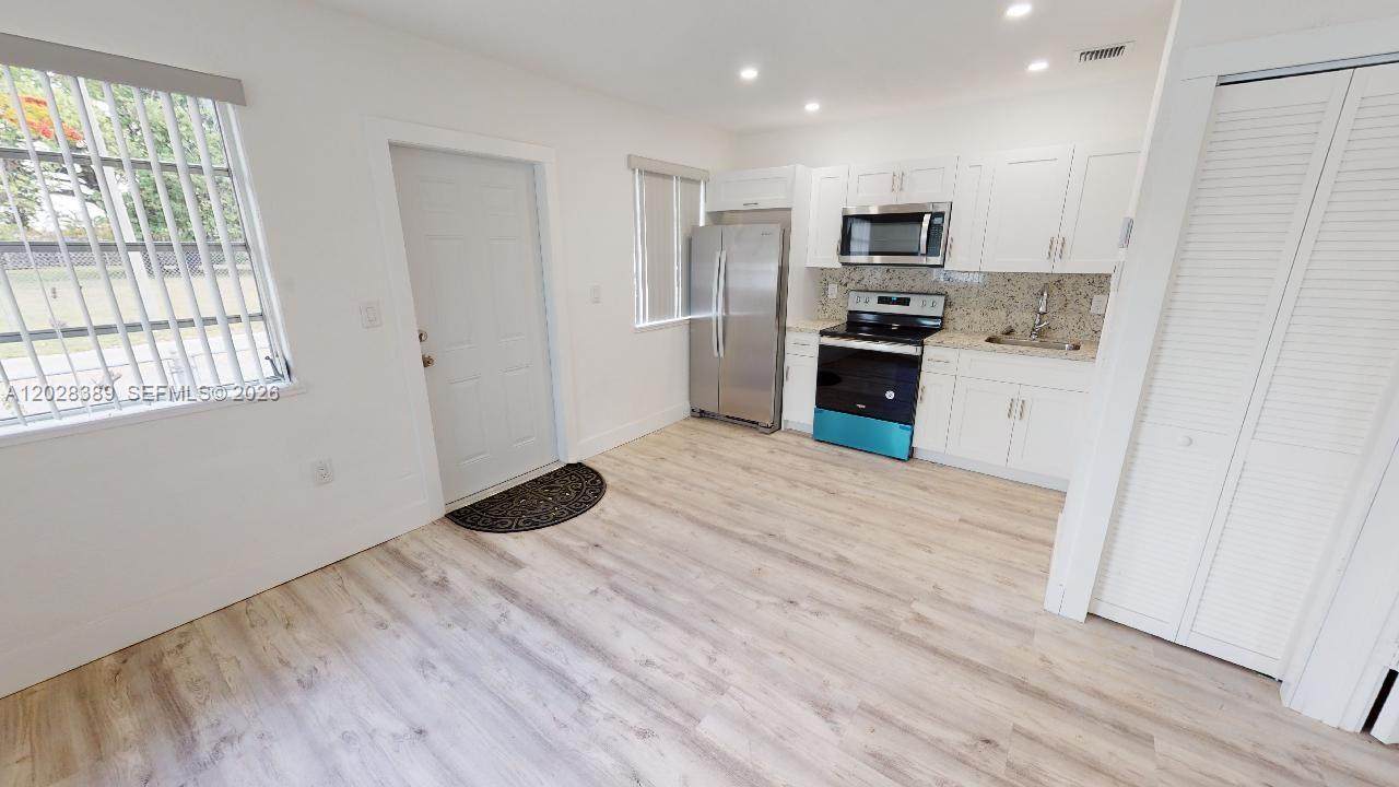 2392 9th St - Photo 1