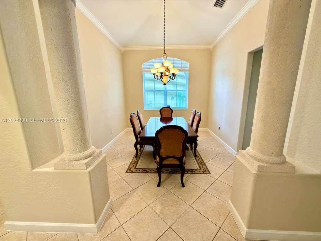 https://bt-photos.global.ssl.fastly.net/miami/orig_boomver_1_A12028390-2.jpg