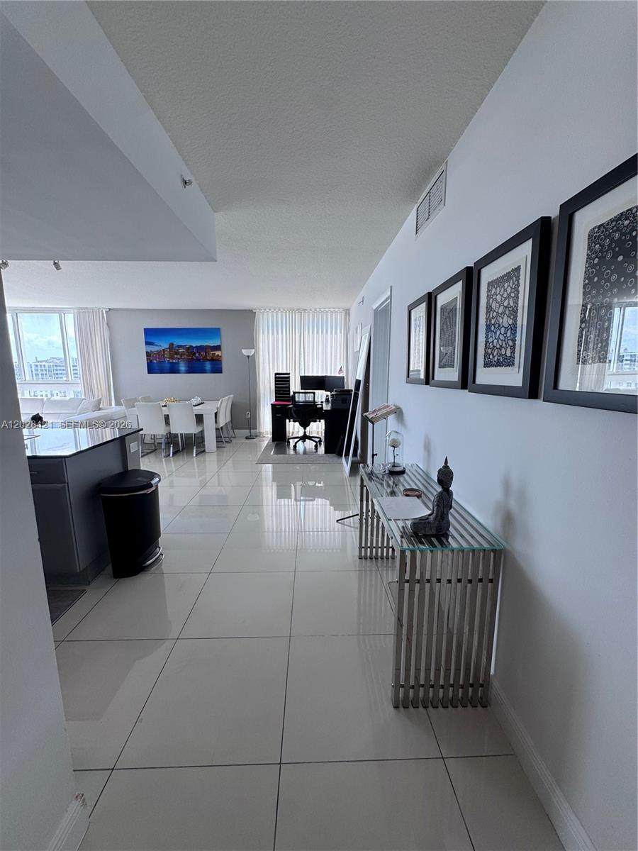 https://bt-photos.global.ssl.fastly.net/miami/orig_boomver_1_A12028421-2.jpg