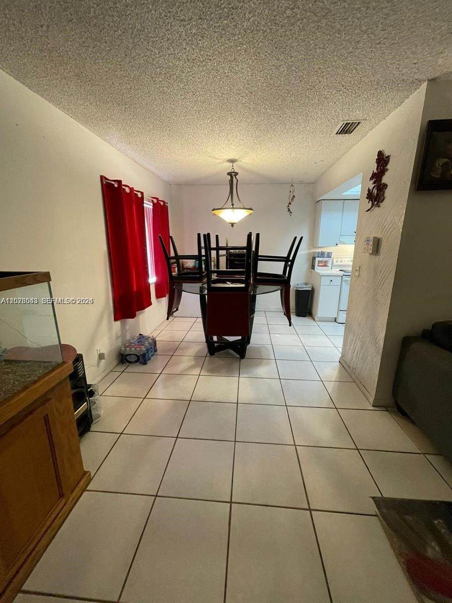 https://bt-photos.global.ssl.fastly.net/miami/1280_boomver_1_A12028543-2.jpg
