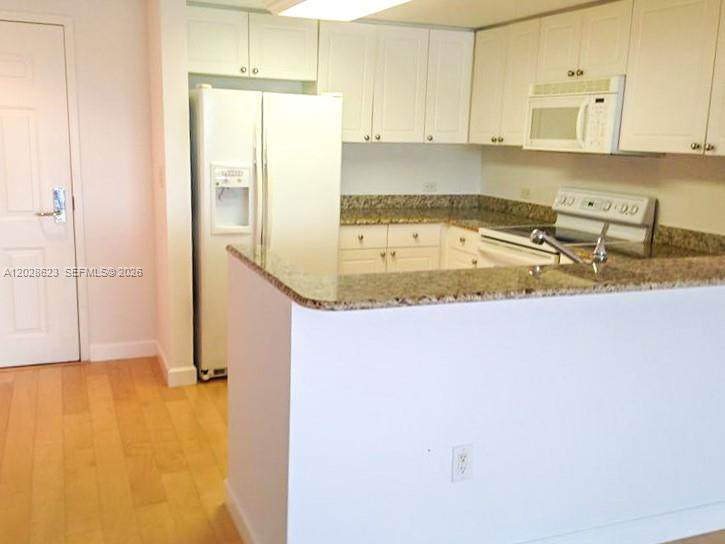 19501 Country Club Dr - Photo 1
