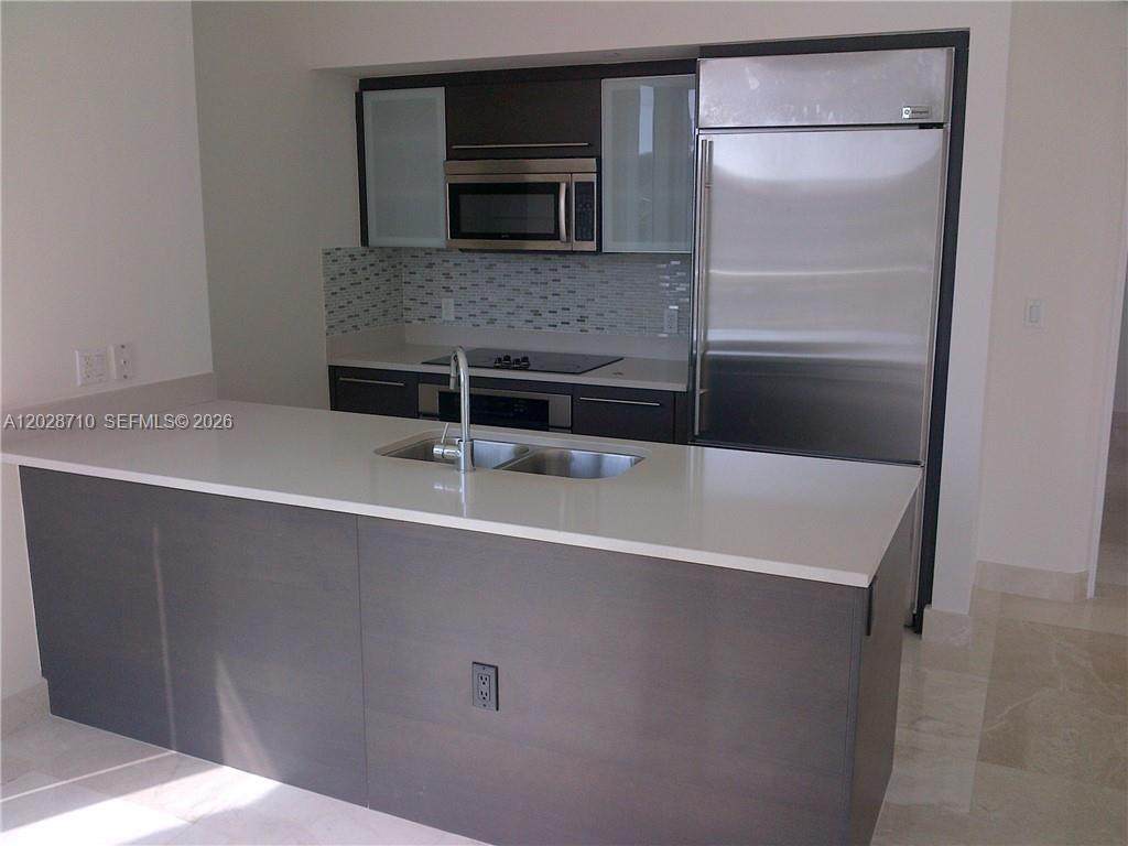 https://bt-photos.global.ssl.fastly.net/miami/orig_boomver_1_A12028710-2.jpg