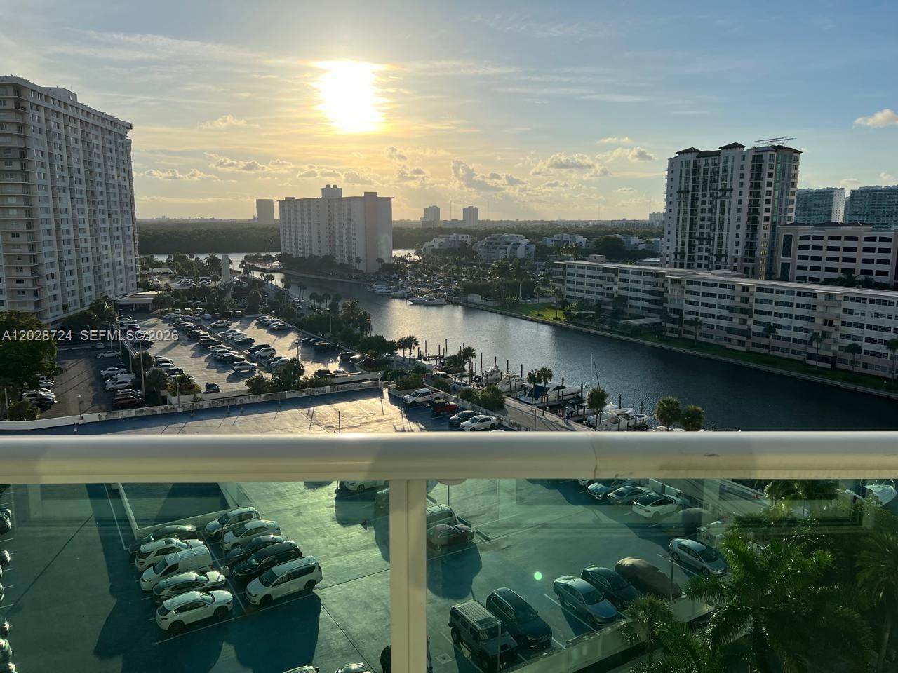 https://bt-photos.global.ssl.fastly.net/miami/orig_boomver_1_A12028724-2.jpg
