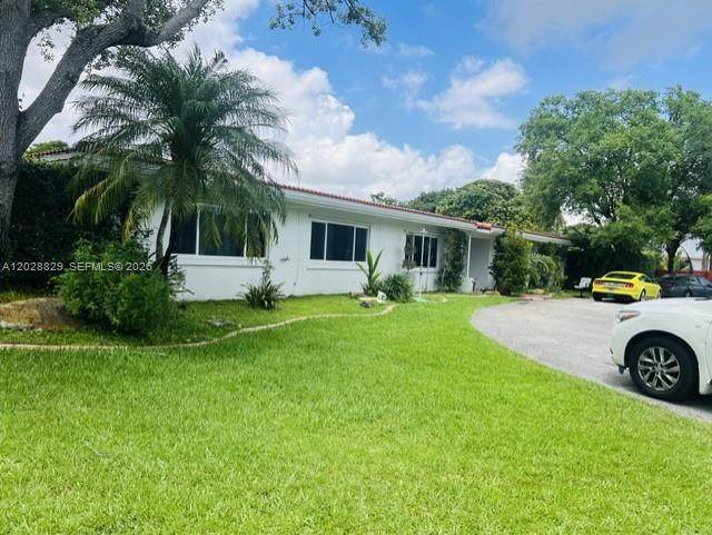 7910 73rd Ct - Photo 1