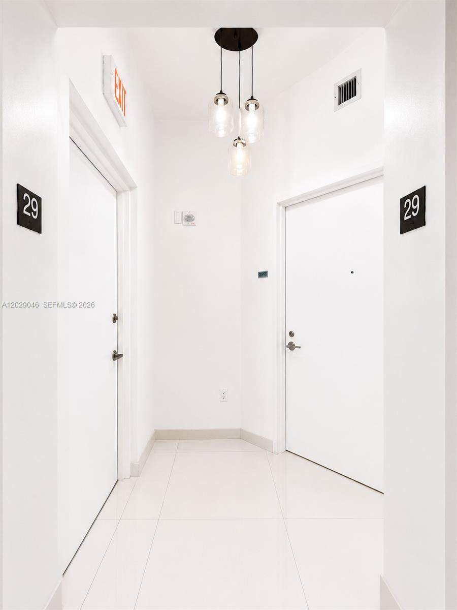 https://bt-photos.global.ssl.fastly.net/miami/1280_boomver_1_A12029046-2.jpg