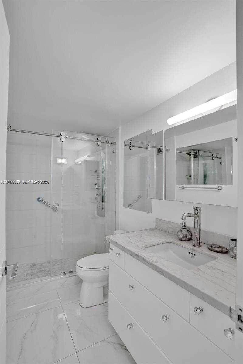 https://bt-photos.global.ssl.fastly.net/miami/orig_boomver_1_A12029269-2.jpg