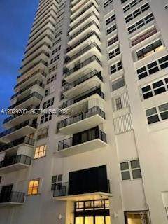 2101 Ocean Dr - Photo 1