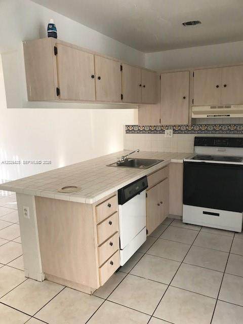 15401 81st Cir Ln - Photo 1