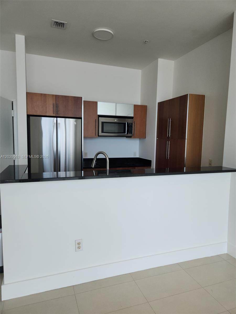 300 Biscayne Blvd - Photo 1