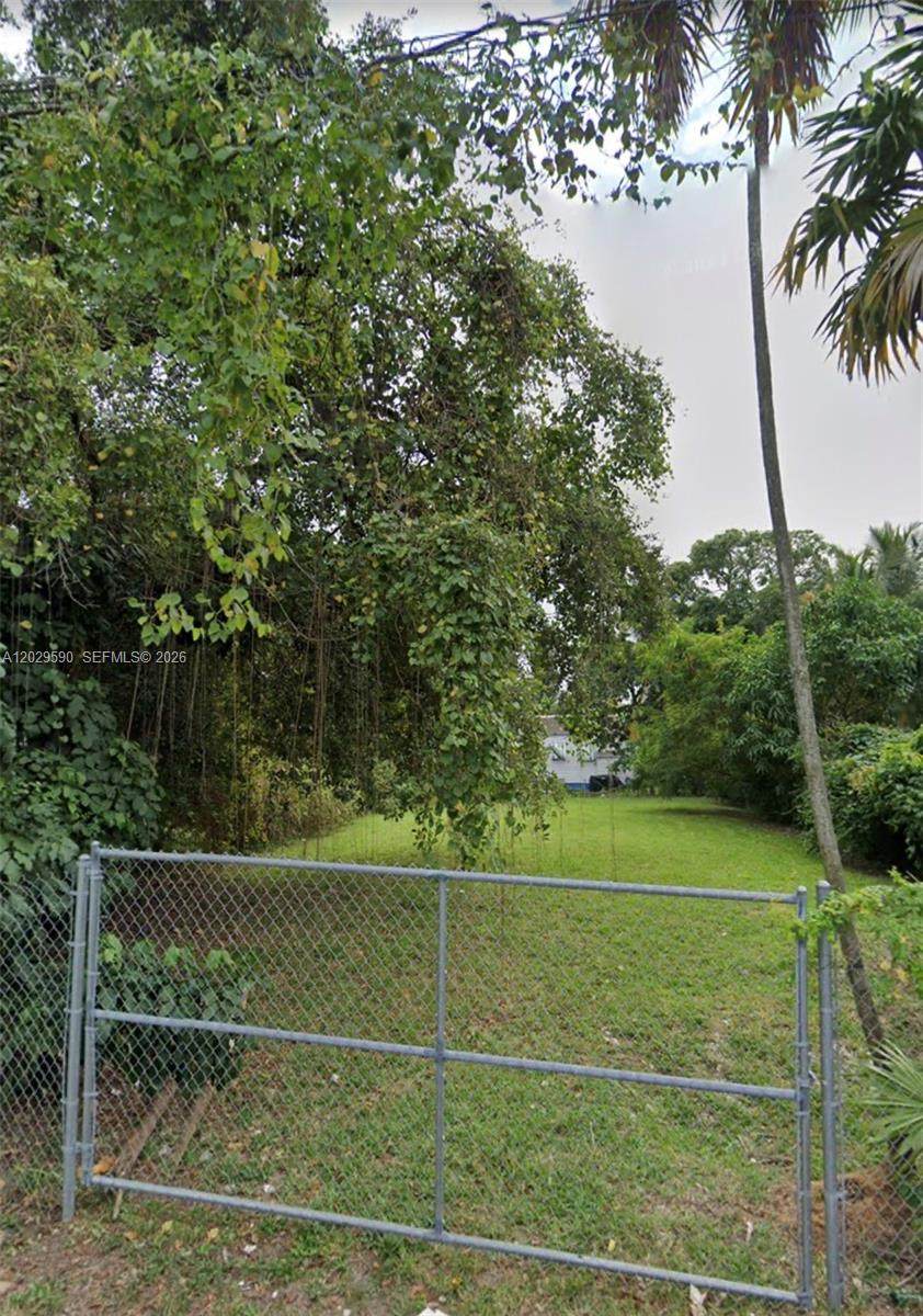 https://bt-photos.global.ssl.fastly.net/miami/orig_boomver_1_A12029590-2.jpg