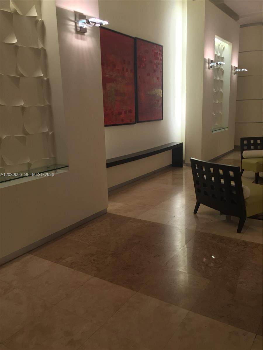 https://bt-photos.global.ssl.fastly.net/miami/orig_boomver_1_A12029696-2.jpg