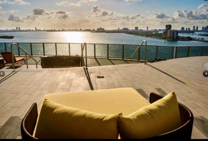 https://bt-photos.global.ssl.fastly.net/miami/orig_boomver_1_A12029721-2.jpg