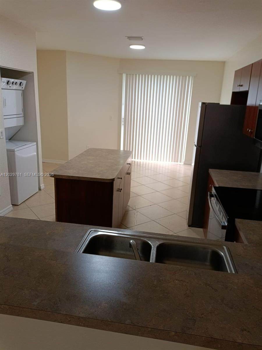 1936 Alamanda Way - Photo 1