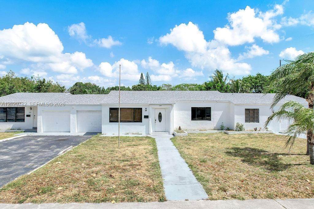 2417 Pierce St - Photo 1
