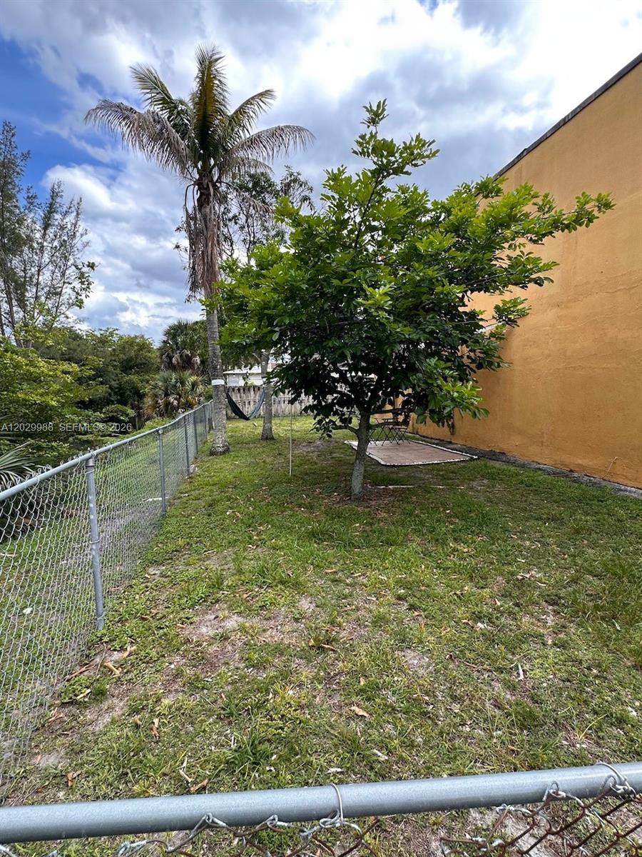 https://bt-photos.global.ssl.fastly.net/miami/orig_boomver_1_A12029988-2.jpg