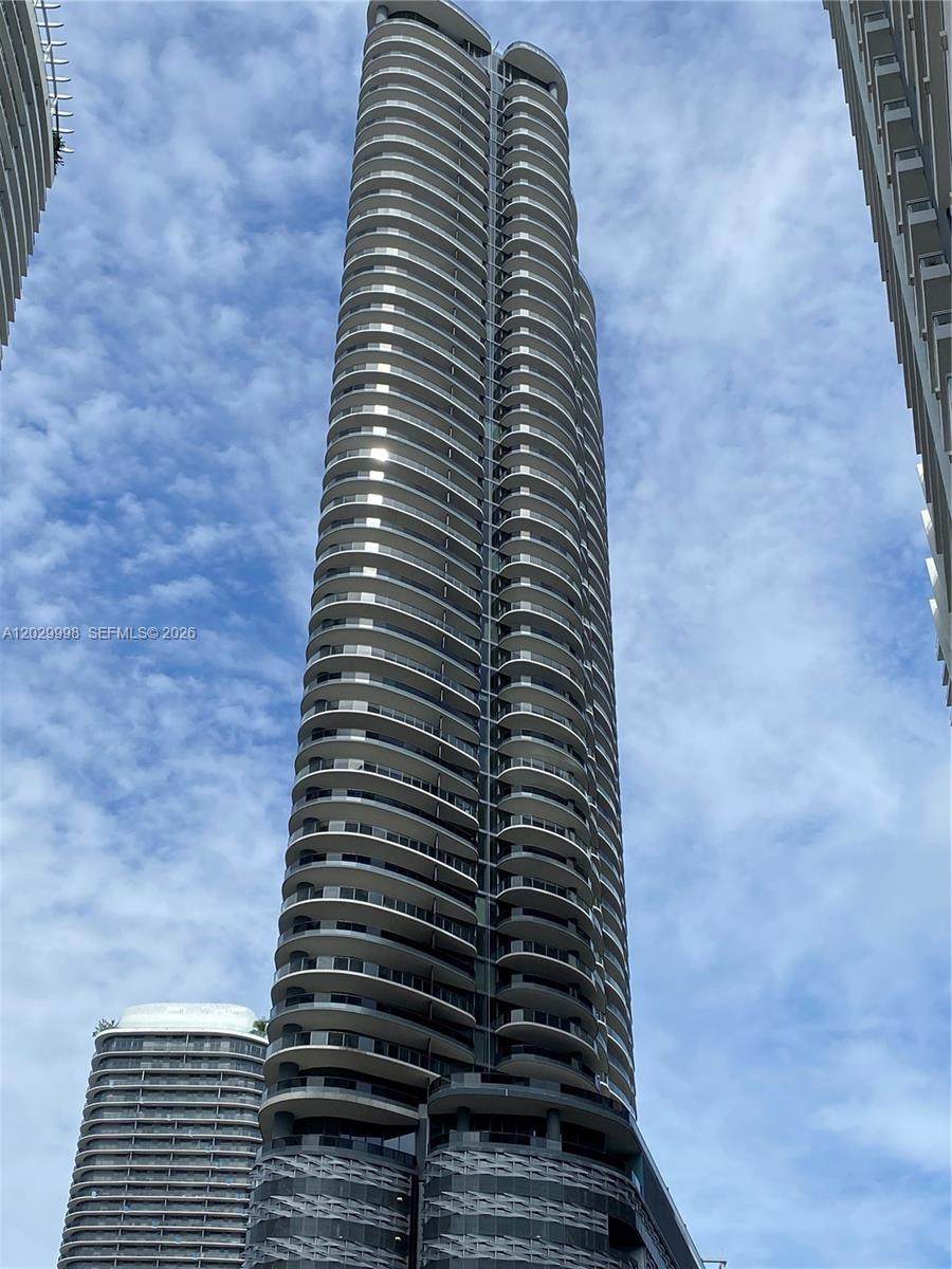 1000 Brickell Plz - Photo 1