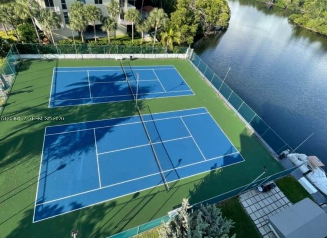 https://bt-photos.global.ssl.fastly.net/miami/orig_boomver_1_A12030162-2.jpg