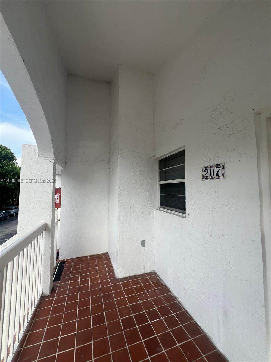 https://bt-photos.global.ssl.fastly.net/miami/orig_boomver_1_A12030286-2.jpg