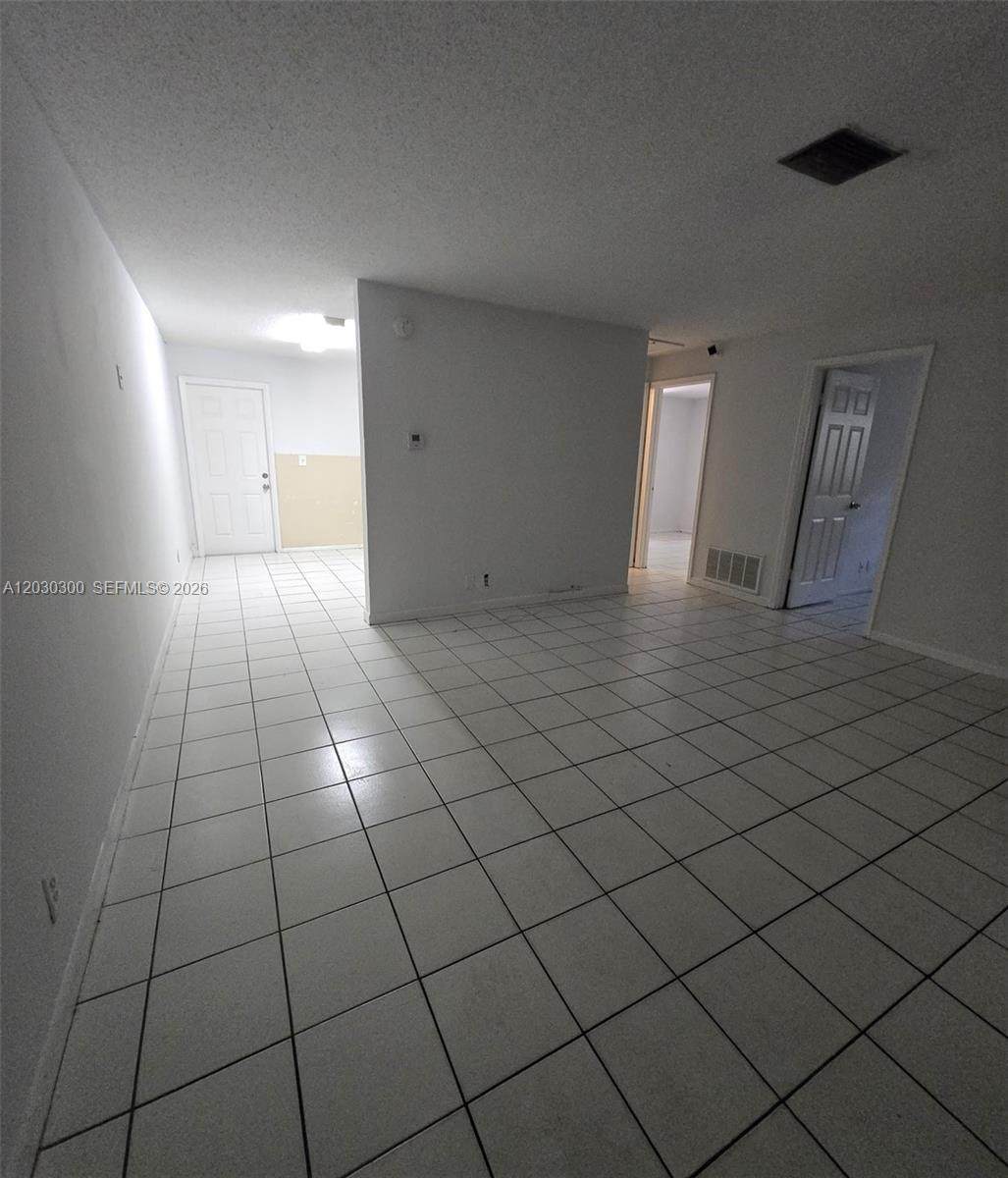 https://bt-photos.global.ssl.fastly.net/miami/orig_boomver_1_A12030300-2.jpg