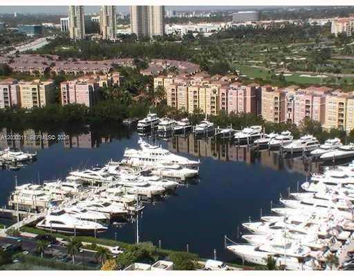 https://bt-photos.global.ssl.fastly.net/miami/orig_boomver_1_A12030311-2.jpg
