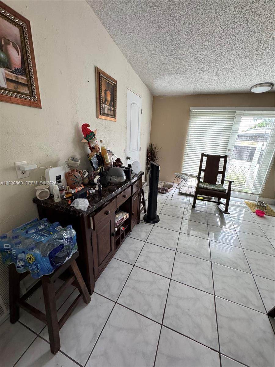 https://bt-photos.global.ssl.fastly.net/miami/orig_boomver_1_A12030560-2.jpg