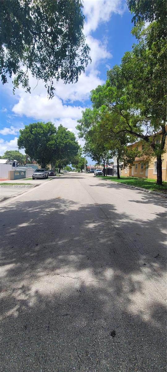 https://bt-photos.global.ssl.fastly.net/miami/1280_boomver_1_A12030577-2.jpg