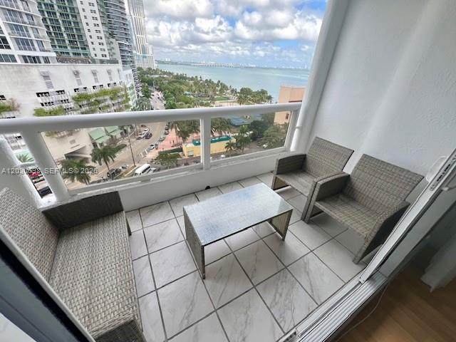 https://bt-photos.global.ssl.fastly.net/miami/orig_boomver_1_A12030698-2.jpg