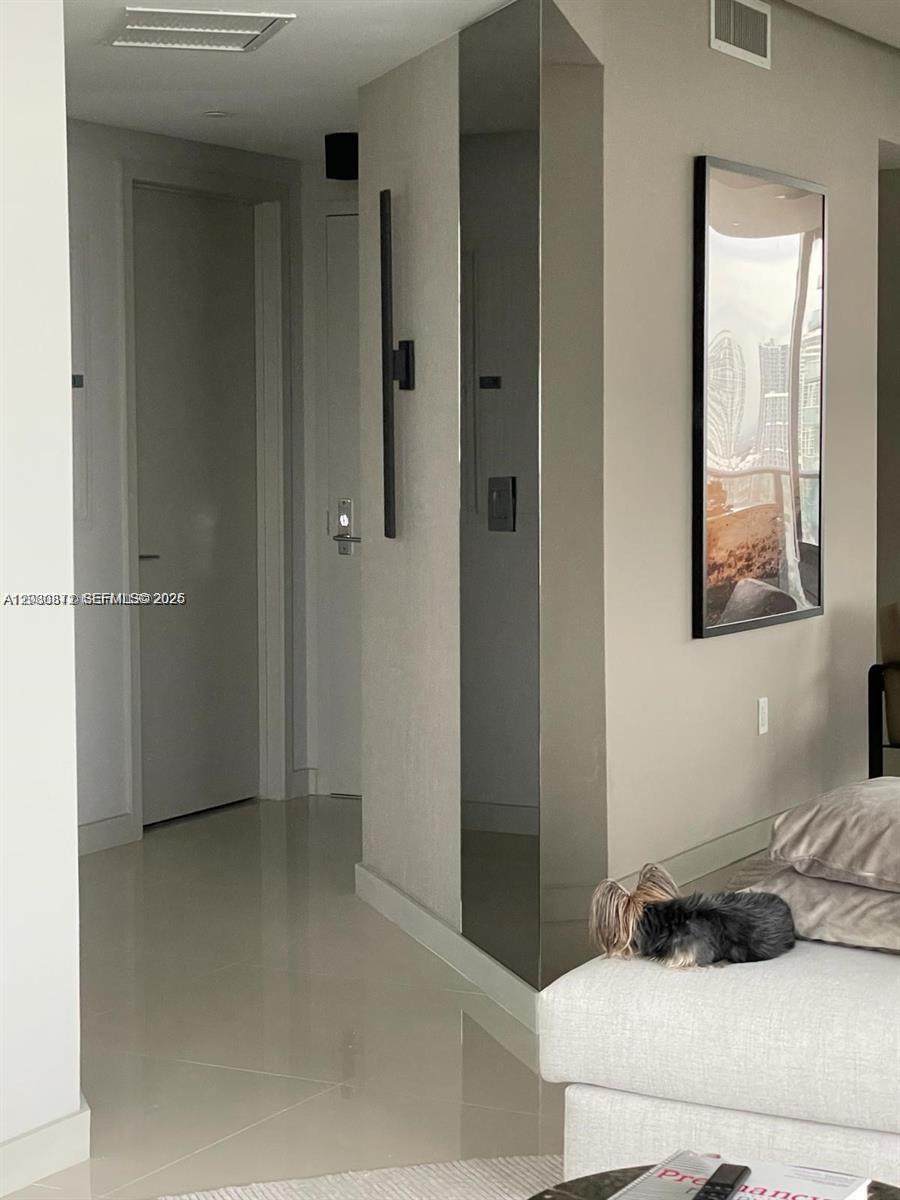 https://bt-photos.global.ssl.fastly.net/miami/1280_boomver_1_A12030871-2.jpg