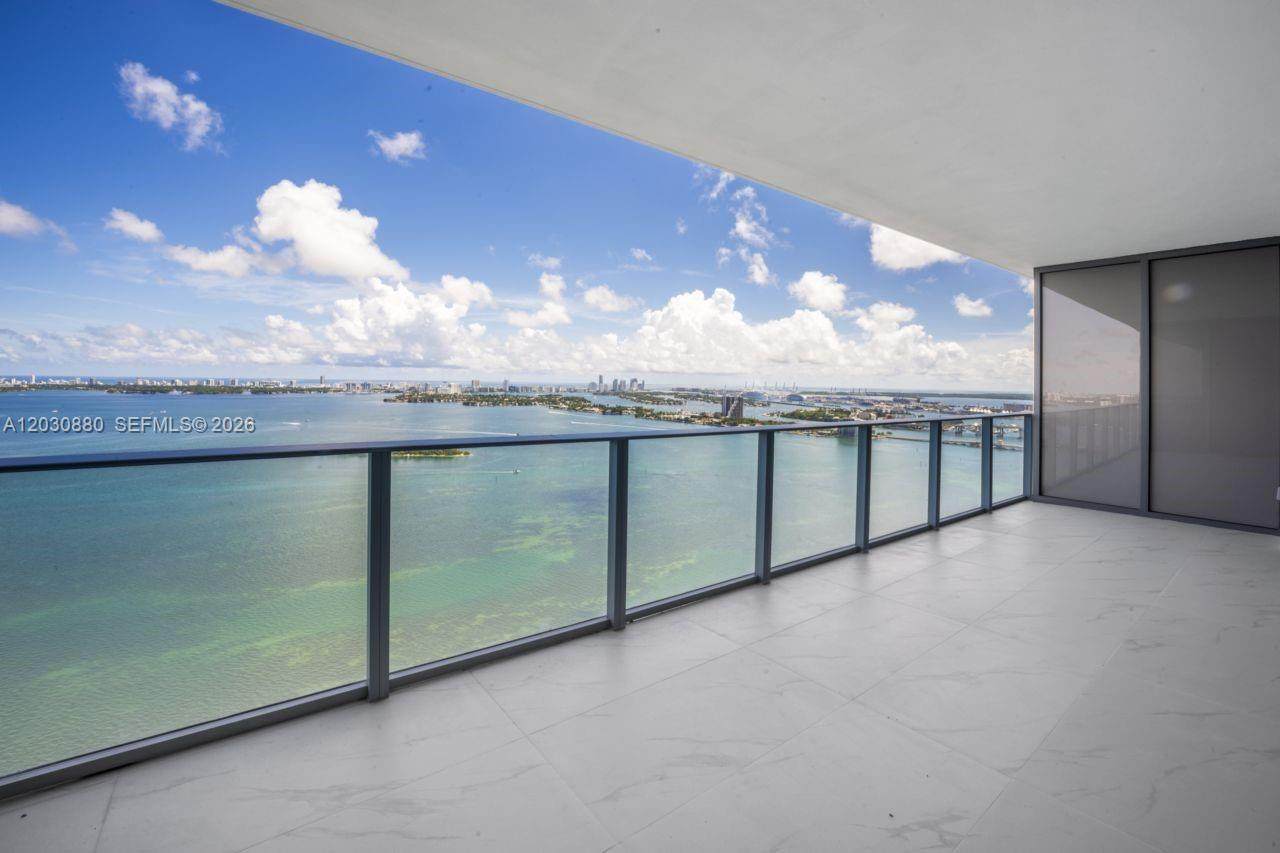 https://bt-photos.global.ssl.fastly.net/miami/1280_boomver_1_A12030880-2.jpg