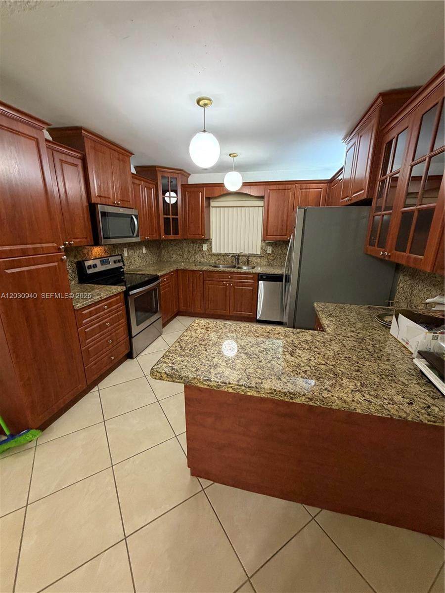 https://bt-photos.global.ssl.fastly.net/miami/1280_boomver_1_A12030940-2.jpg