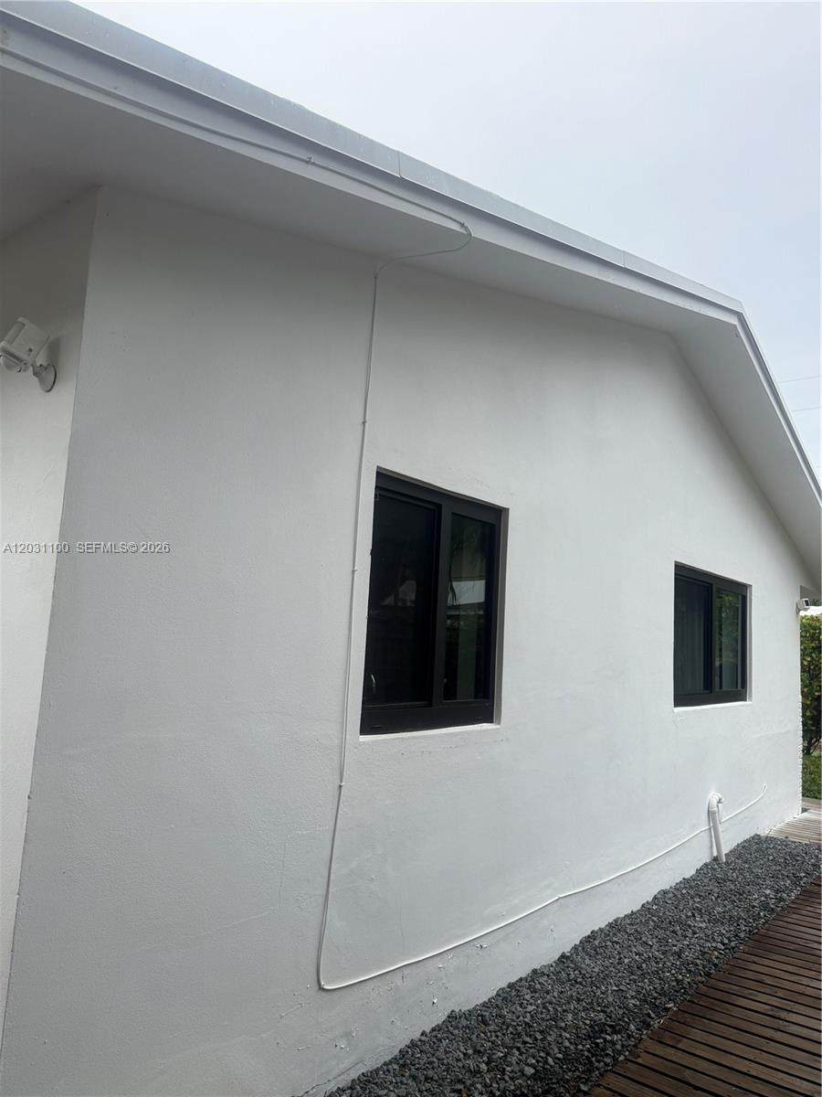 https://bt-photos.global.ssl.fastly.net/miami/1280_boomver_1_A12031100-2.jpg