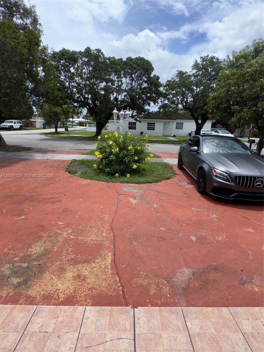 https://bt-photos.global.ssl.fastly.net/miami/orig_boomver_1_A12031129-2.jpg