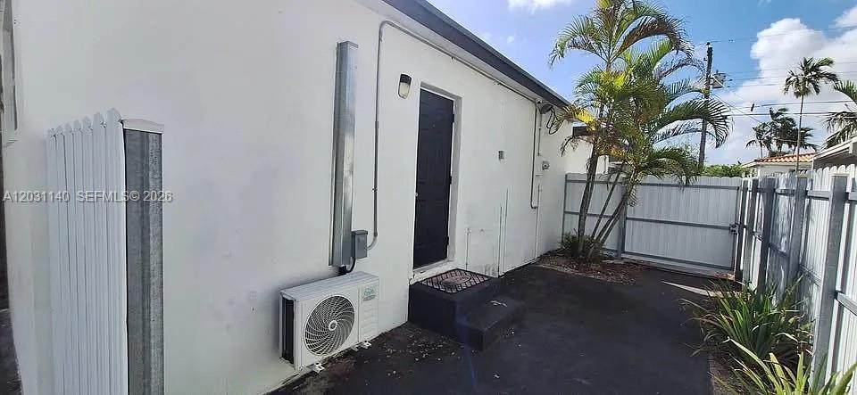 https://bt-photos.global.ssl.fastly.net/miami/orig_boomver_1_A12031140-2.jpg
