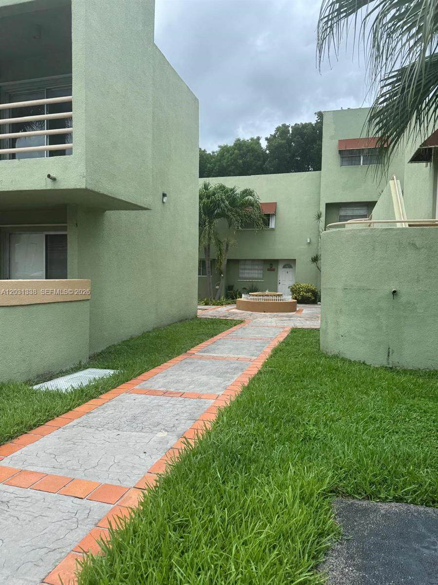 https://bt-photos.global.ssl.fastly.net/miami/orig_boomver_1_A12031338-2.jpg