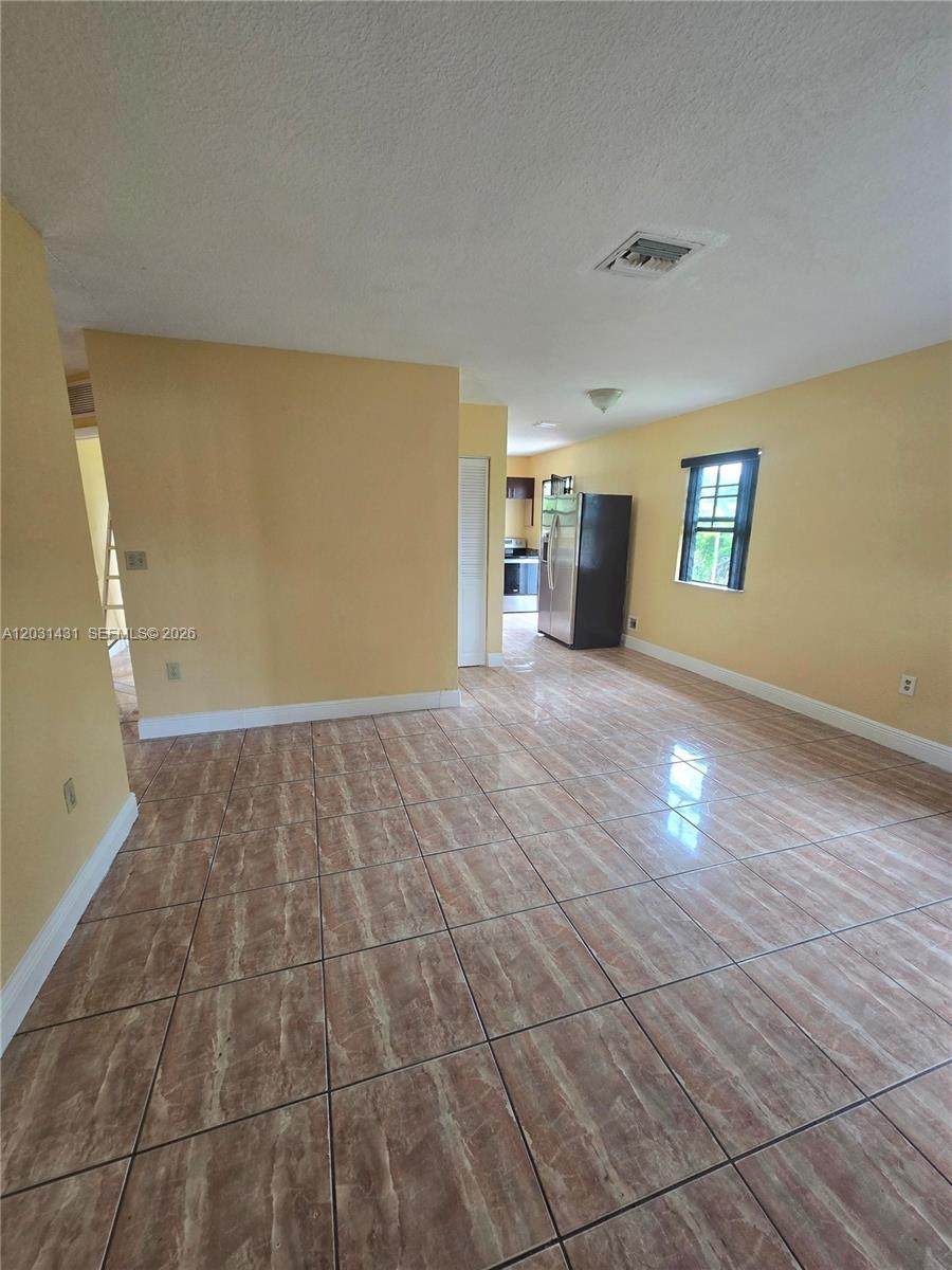 https://bt-photos.global.ssl.fastly.net/miami/orig_boomver_1_A12031431-2.jpg