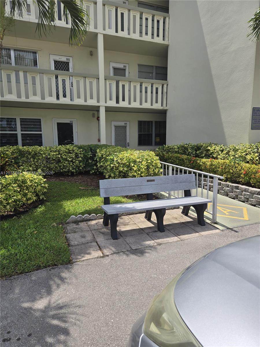 https://bt-photos.global.ssl.fastly.net/miami/orig_boomver_1_A12031445-2.jpg