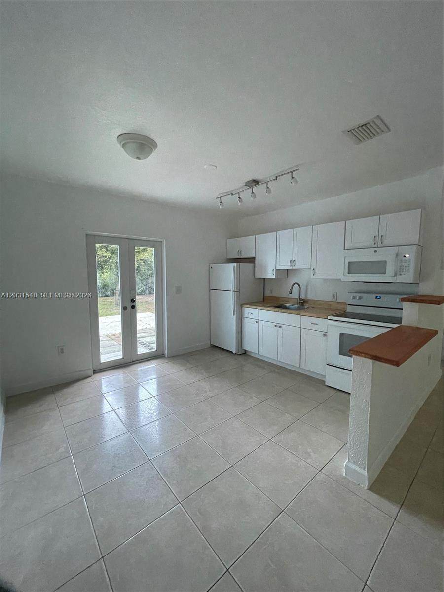 https://bt-photos.global.ssl.fastly.net/miami/orig_boomver_1_A12031548-2.jpg