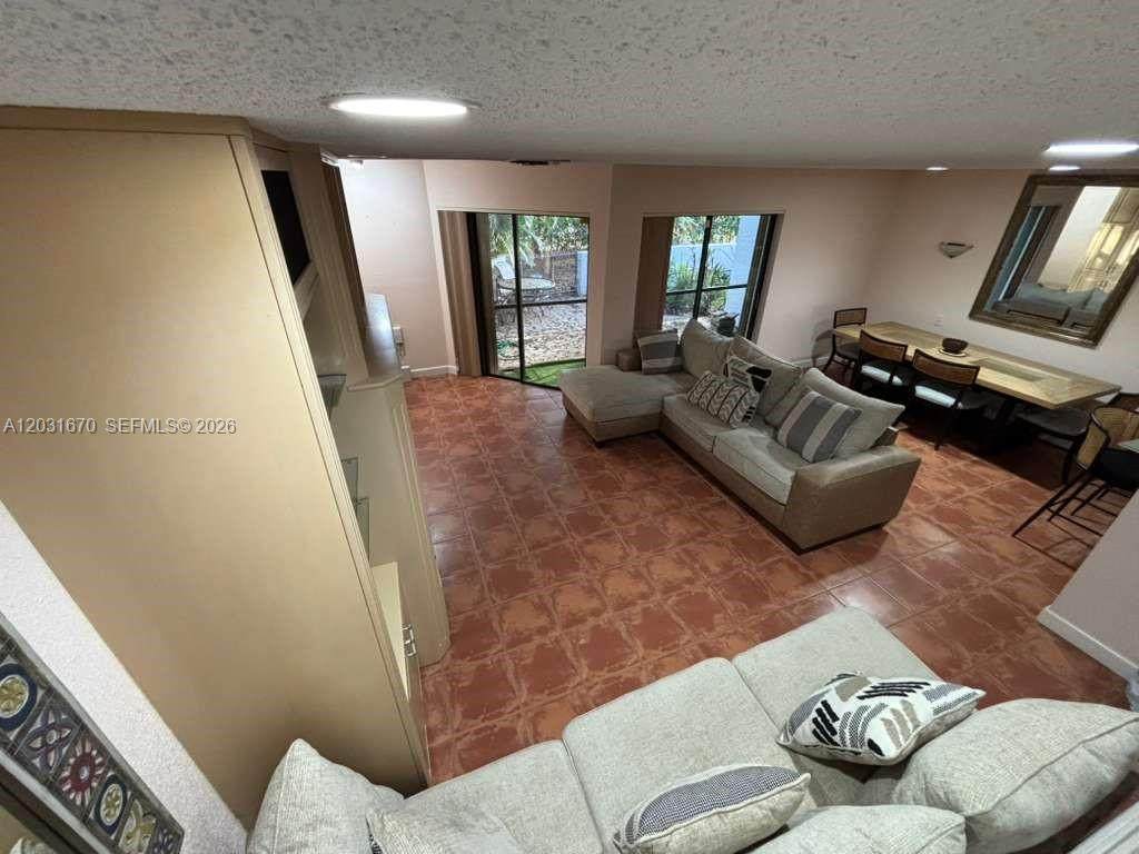 https://bt-photos.global.ssl.fastly.net/miami/orig_boomver_1_A12031670-2.jpg