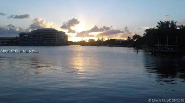 https://bt-photos.global.ssl.fastly.net/miami/orig_boomver_1_A12031691-2.jpg