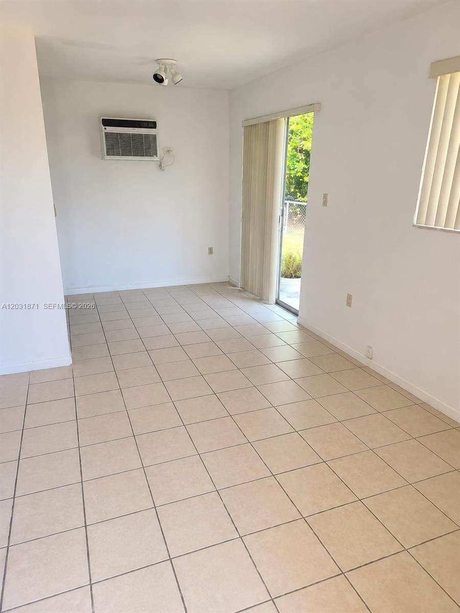 https://bt-photos.global.ssl.fastly.net/miami/orig_boomver_1_A12031871-2.jpg